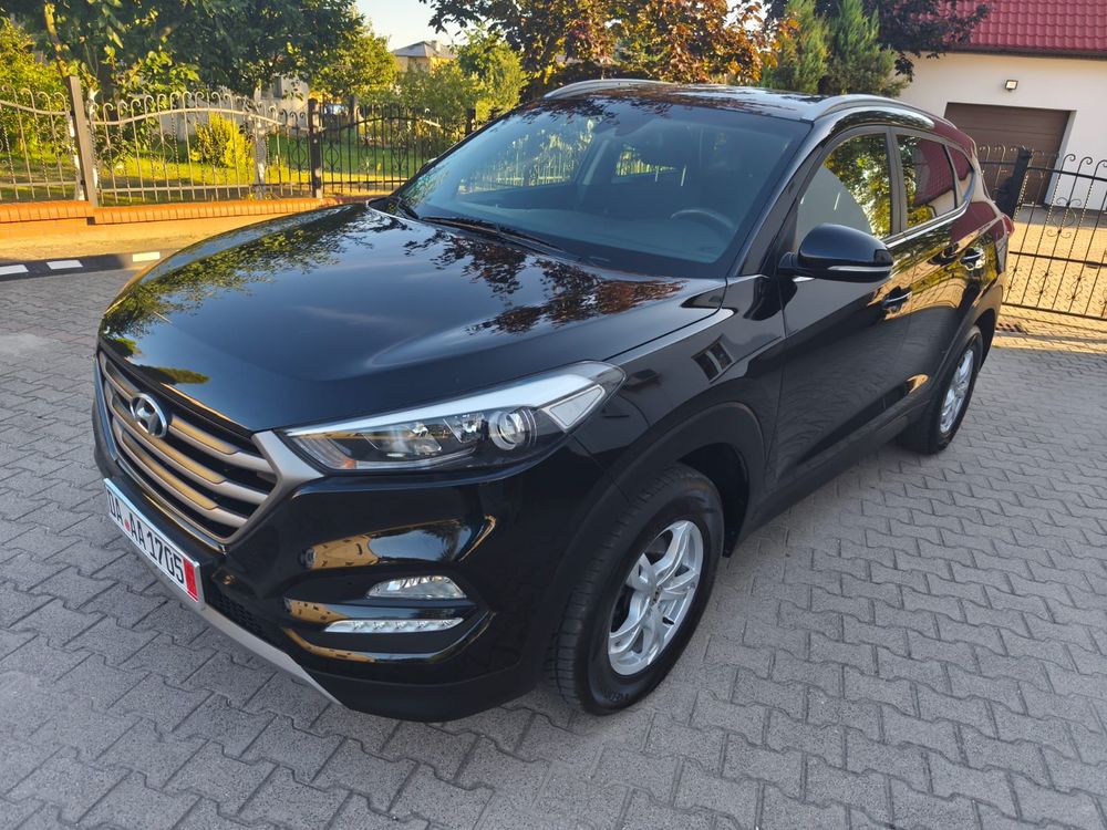Hyundai Tucson III (2015-2020) blue 1.6 GDi 2WD Trend 2017