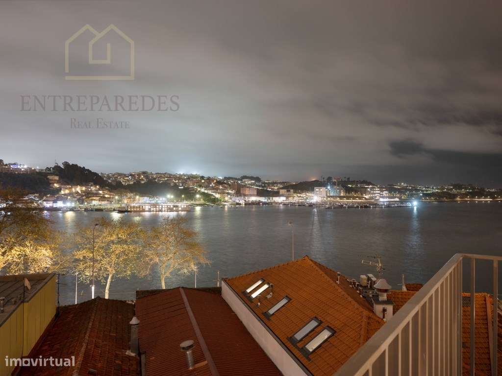 Comprar Apartamento T3 Duplex de Luxo com Vista Rio Douro | Totalme...-0