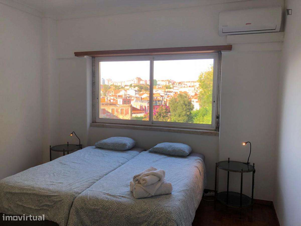 Quarto - localizado em Arroios Lisbon - Grande imagem: 5/9