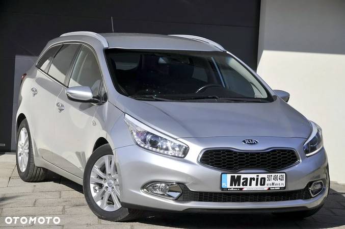 Kia Ceed 1.6 CRDi 128 ISG SW Platinum Edition - 3