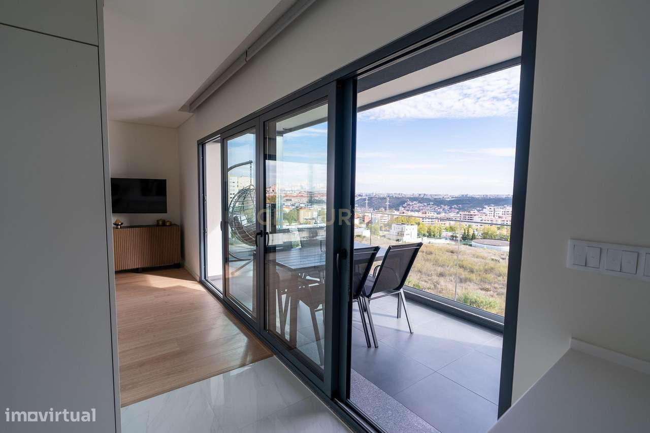 T2 com varanda nos Moinhos do Cruzeiro - Grande imagem: 4/30