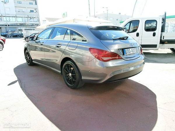 Mercedes-Benz CLA 200 d Shooting Brake Urban Aut. - 6