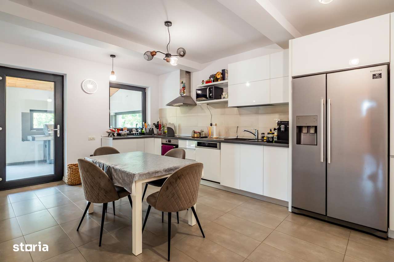 Vila ultratehnologizată, clasă energetică A++,  finisaje premium!-7