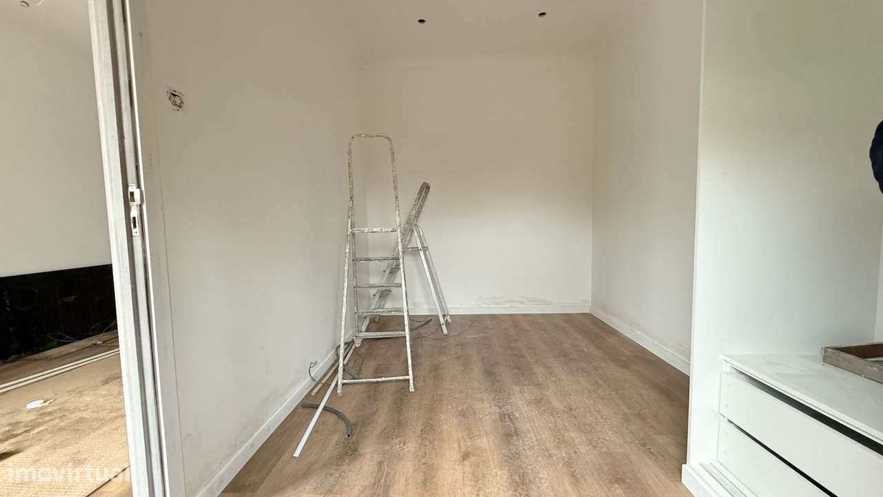 Moradia Térrea T2 Renovada com terraço em Oliveira do Douro - Grande imagem: 5/17