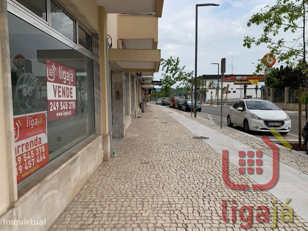 Loja Centro de Ourém! - Grande imagem: 1/7