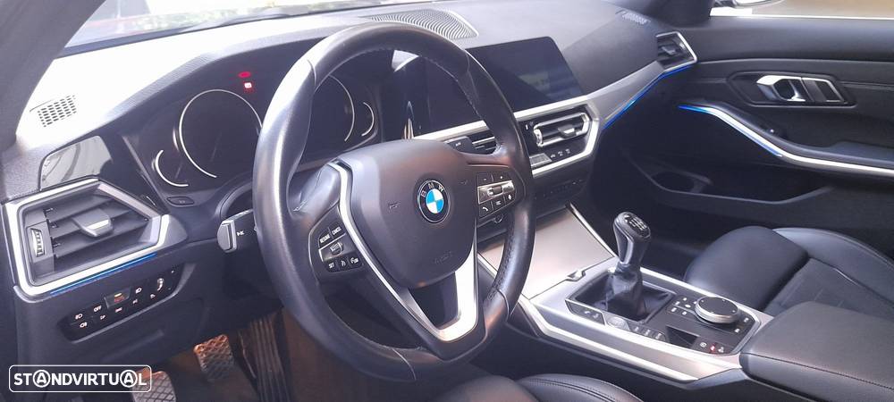 BMW 318 d Line Sport - 8