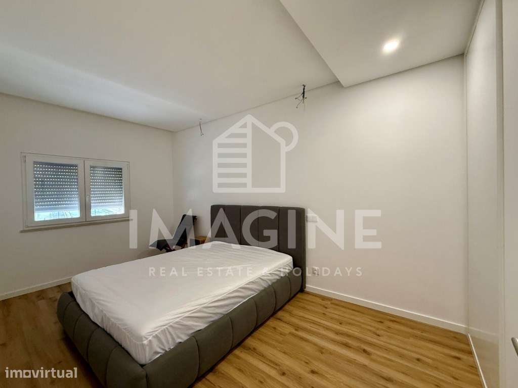 Apartamento T2 com Terraço e Espaço Independente na Fonte Nova, Bai...-10