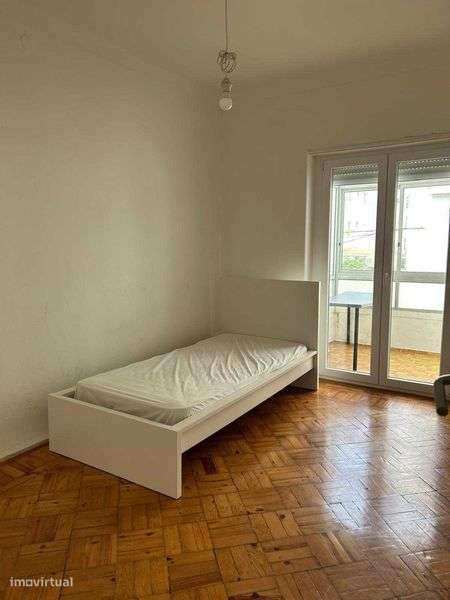 T2 Centro de Almada - Arrendamento - Grande imagem: 4/8