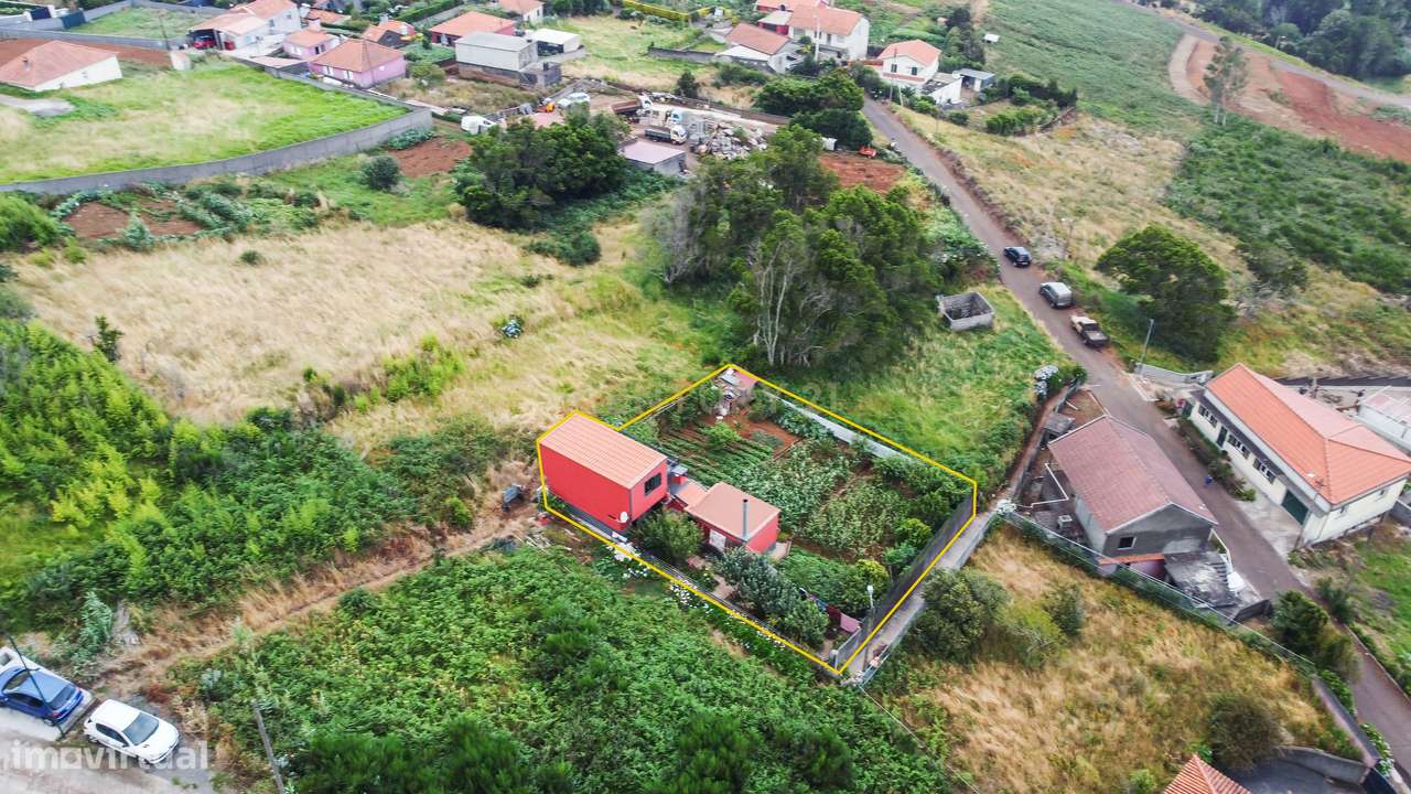 Moradia T1 proveniente de armazém agrícola habitável-33