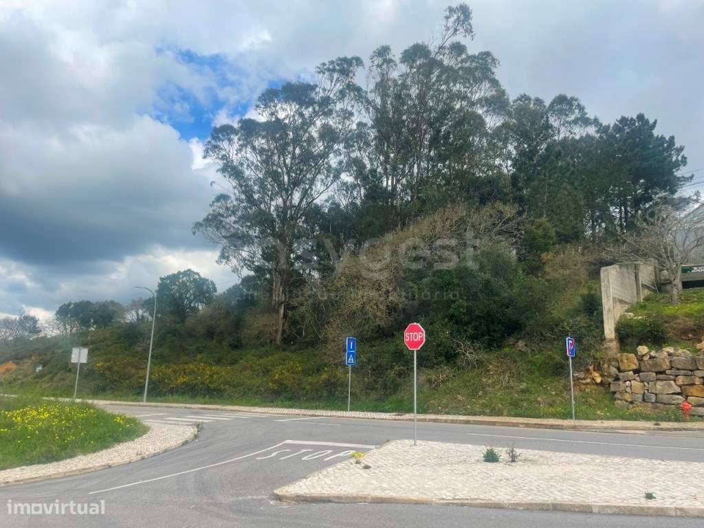 Terreno Urbano de 986 m² em Almargem do Bispo para Construção de Mo... - Grande imagem: 2/13