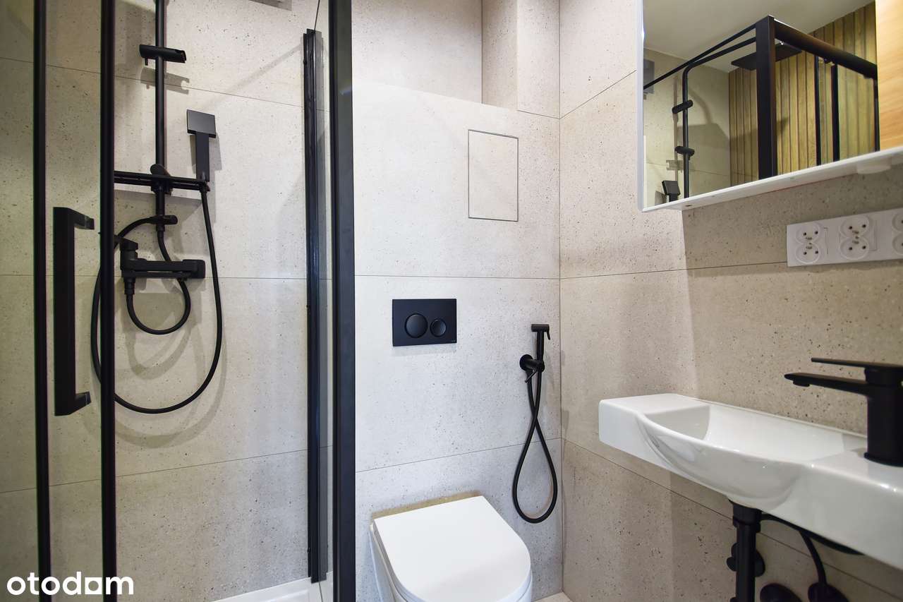 3 pokoje po remoncie | Balkon | Blisko PKP | Gotowe do wprowadzenia-14