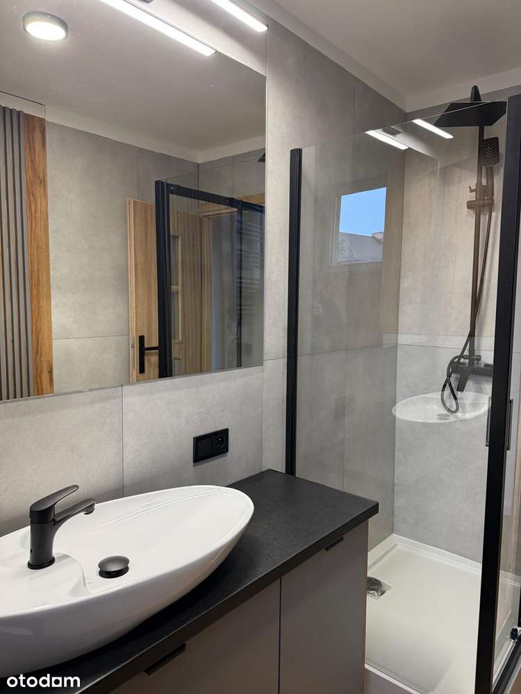 Śliczne wyremontowane 3 pokojowe mieszkanie!-8