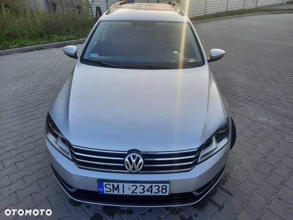 Volkswagen Passat 1.6 TDI Comfortline - 25