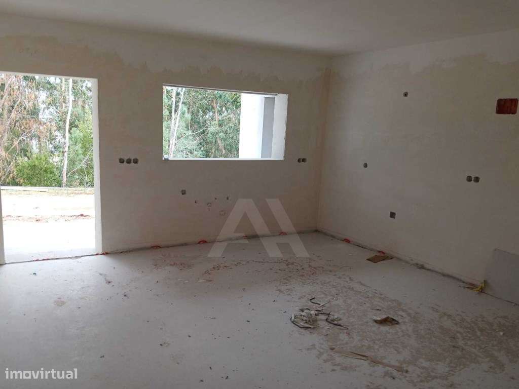 Moradia T4 Isolada em Condomínio Fechado em Leiria - Grande imagem: 4/24