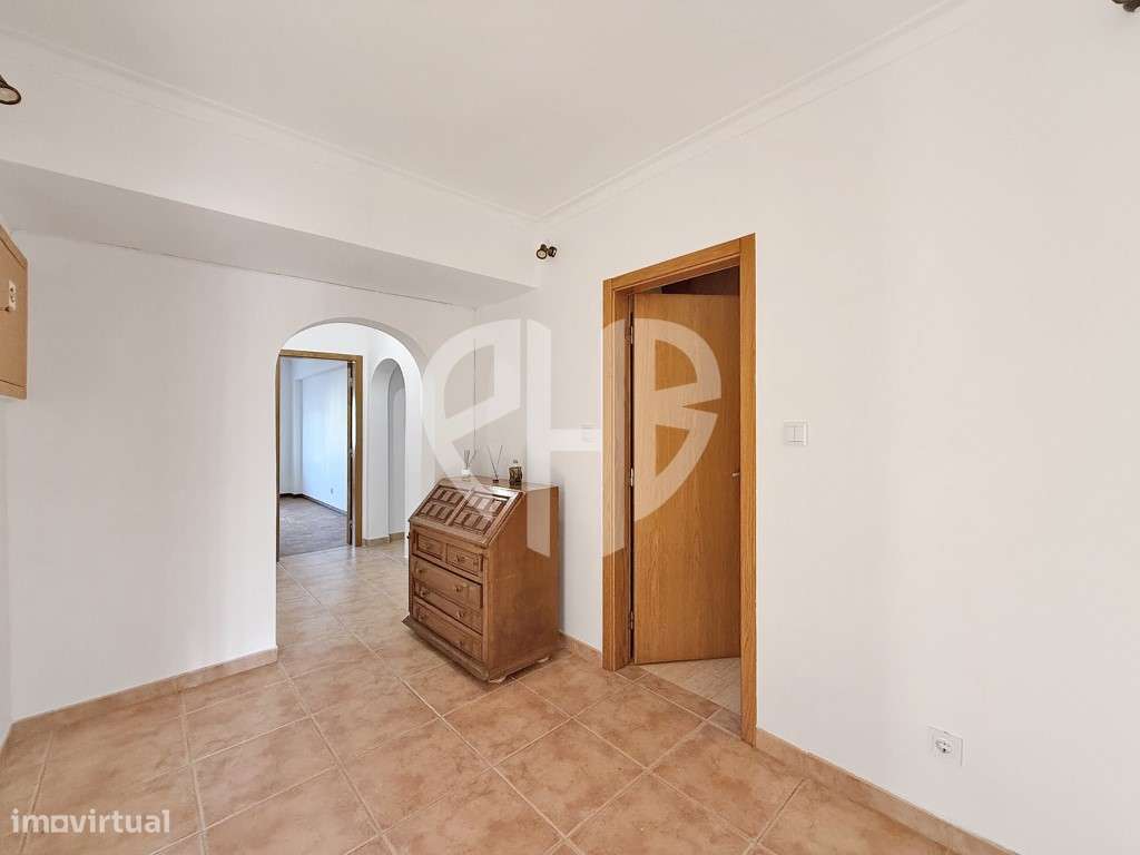 Apartamento T3 com 127 m² | Arrecadação nas Águas Furtadas | Massamá-17