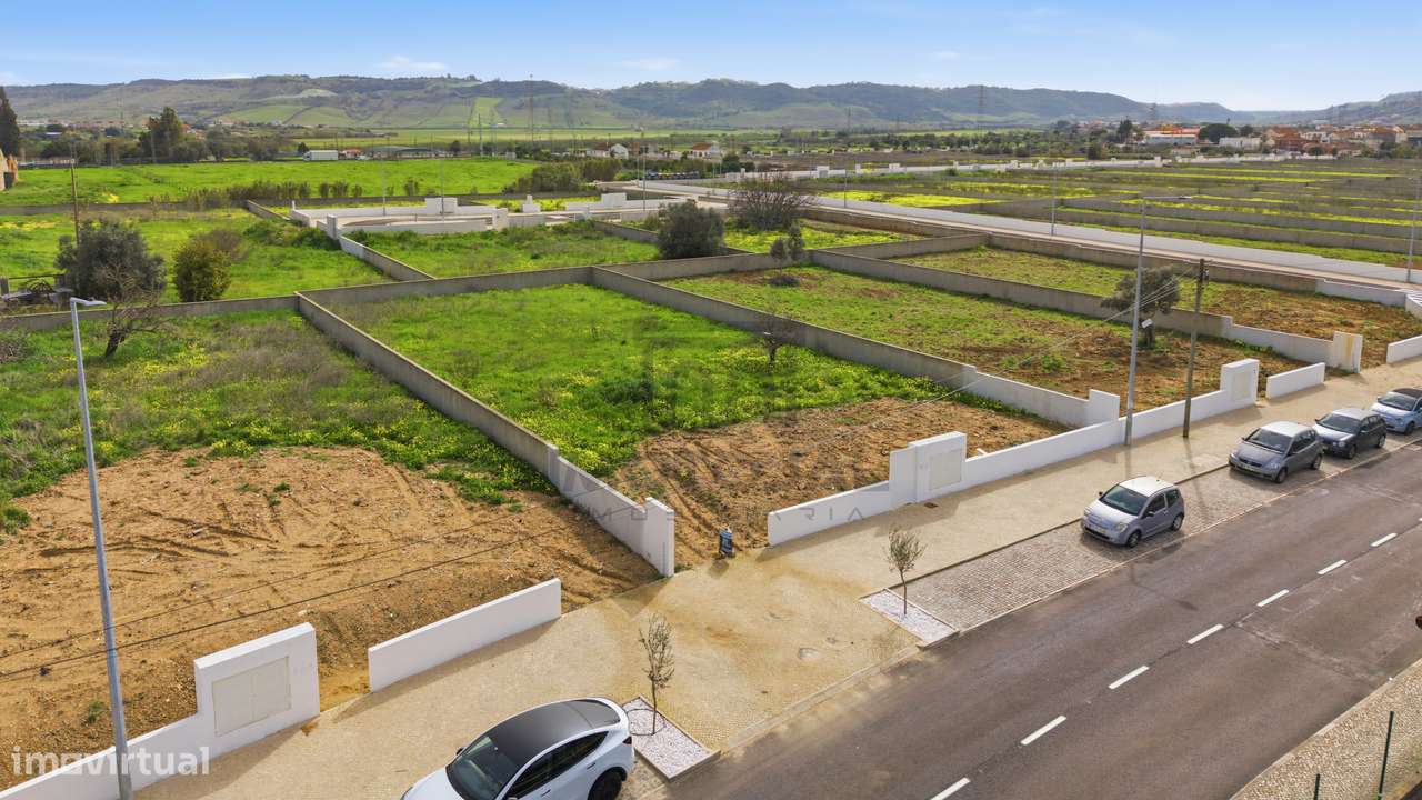 Terreno Urbano (imp 390m2!) – Urbanização Quinta da Bandeira,-11