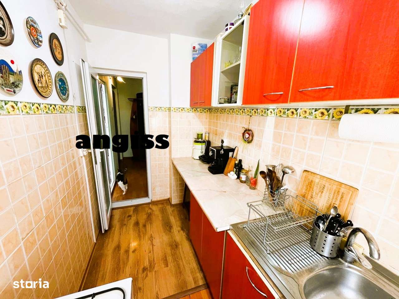 Apartament 3 camere -et 3  ZONA VEST-1