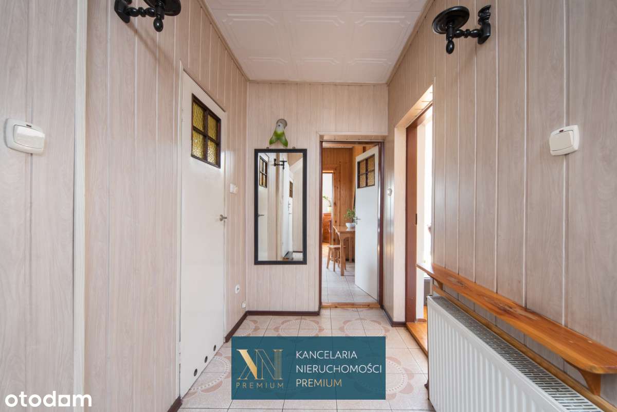 Dom wolnostojący z pięknym ogrodem-4