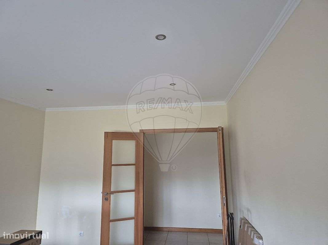 Apartamento T2 para arrendamento - Grande imagem: 2/7