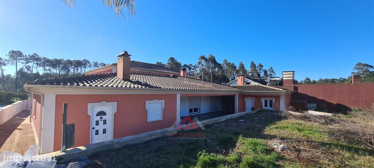 Moradia T7 + Sala c/ 100M2 + Terreno 4.666M2-3