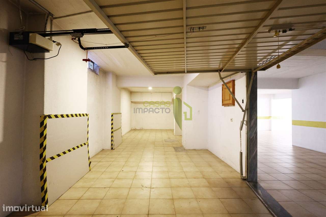 Garagem 28m2 na Anta em Agualva Cacém - Grande imagem: 1/13