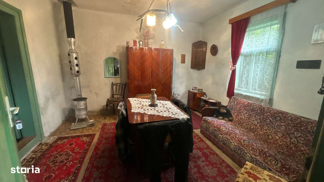 Casă 3 camere 100 M² cu 2360 M² teren-6