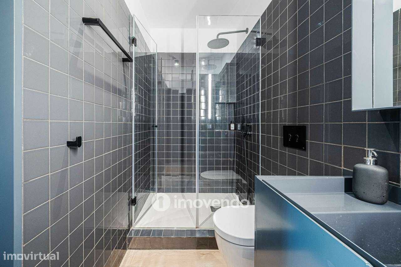 Apartamento T2 com cozinha equipada e mobilado, nas Amoreiras-28