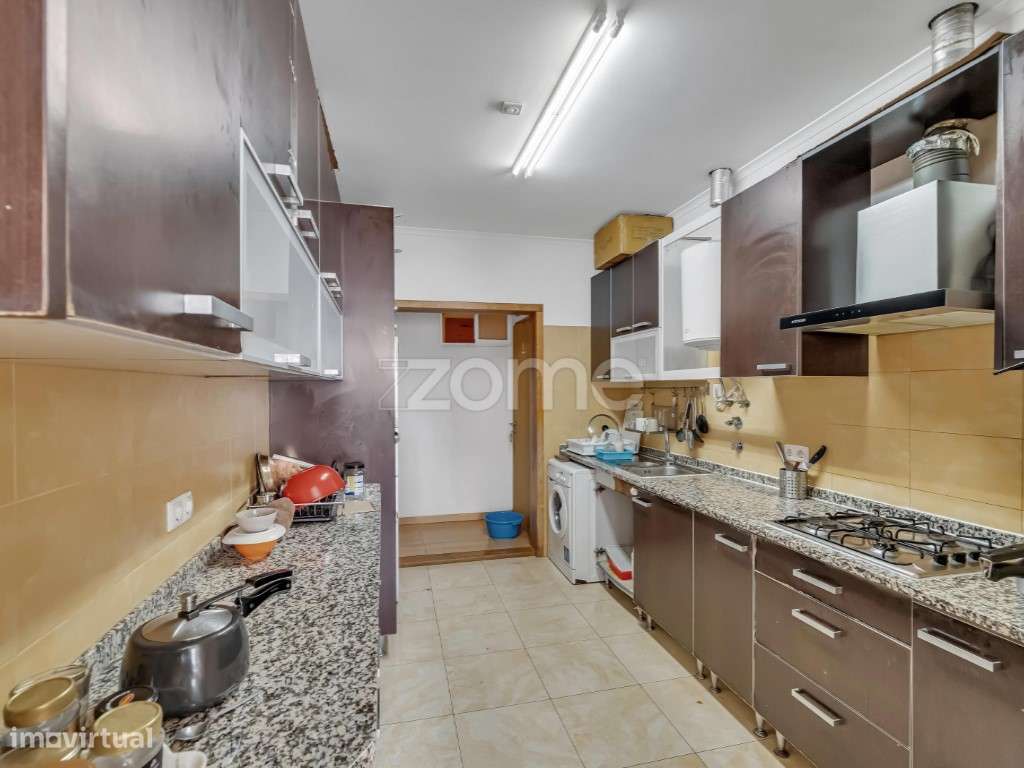 Apartamento T4 Intendente-9