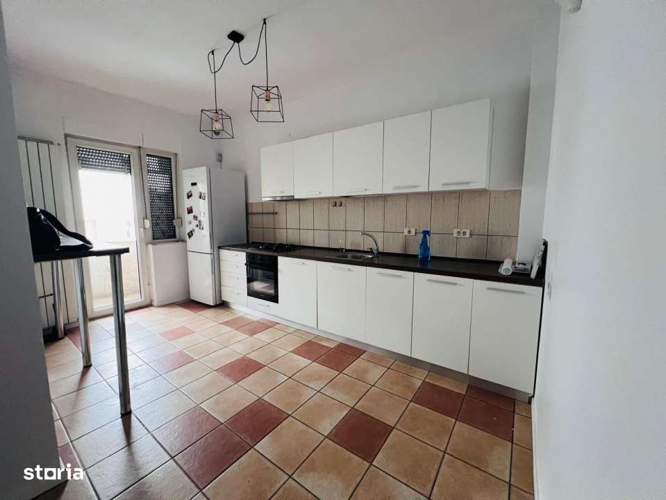 Casa spatioasa, ideal sediu de firma, Zona Parcul Circului. - Imagine principală: 3/19