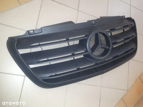 MERCEDES SPRINTER  907 910 ATRAPA  GRILL - 2