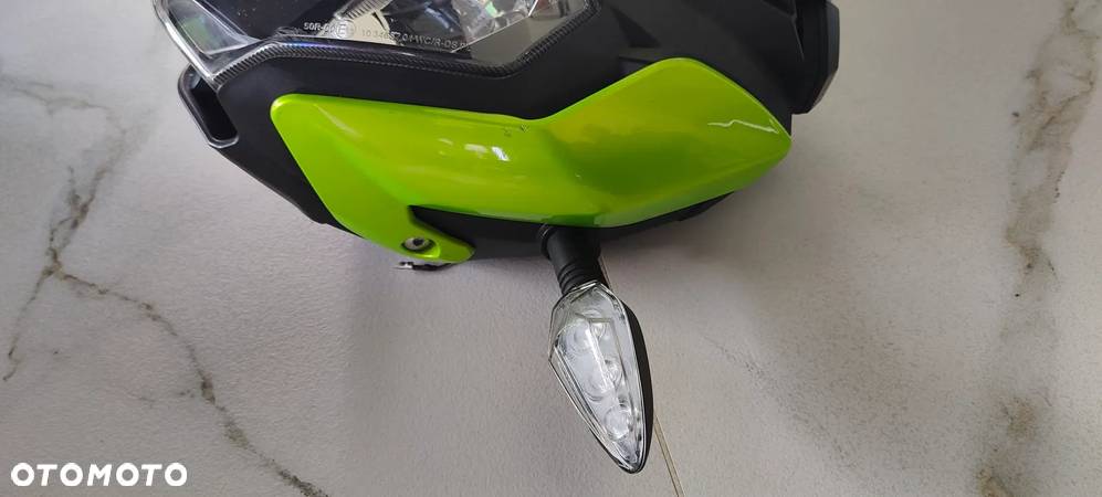 BENELLI BN 125 Lampa Czasza Licznik Komplet - 4