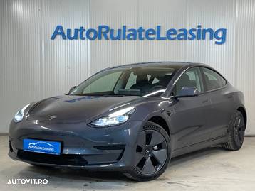 Second hand Tesla Model 3 - 35 990 EUR, 6 903 km - Autovit