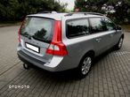 Volvo V70 2.0 Momentum - 4