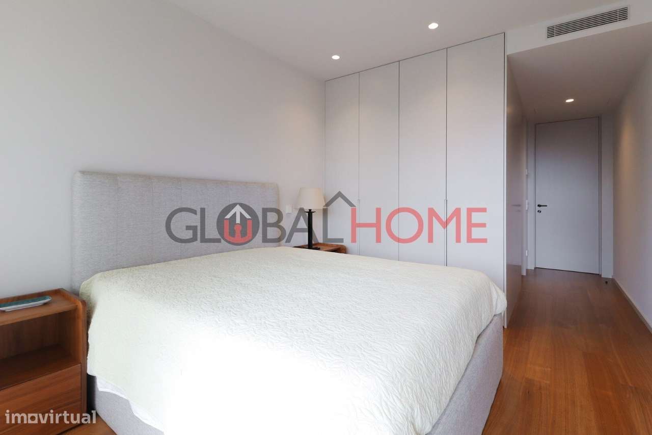 Moradia T5 com piscina na Quinta das Luzes-33