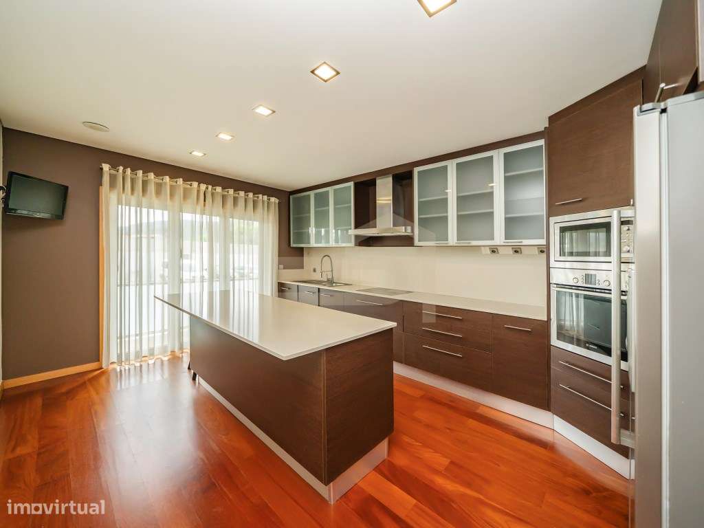 Moradia Gaveto T3 em Braga-20