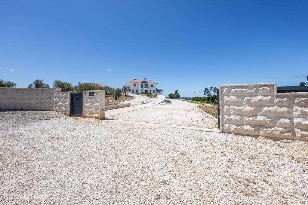 Casa / Villa T3 em Caldas da Rainha - Nossa Senhora do Pópulo, Coto e - Grande imagem: 4/30