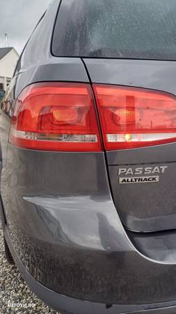 Volkswagen Passat - 8