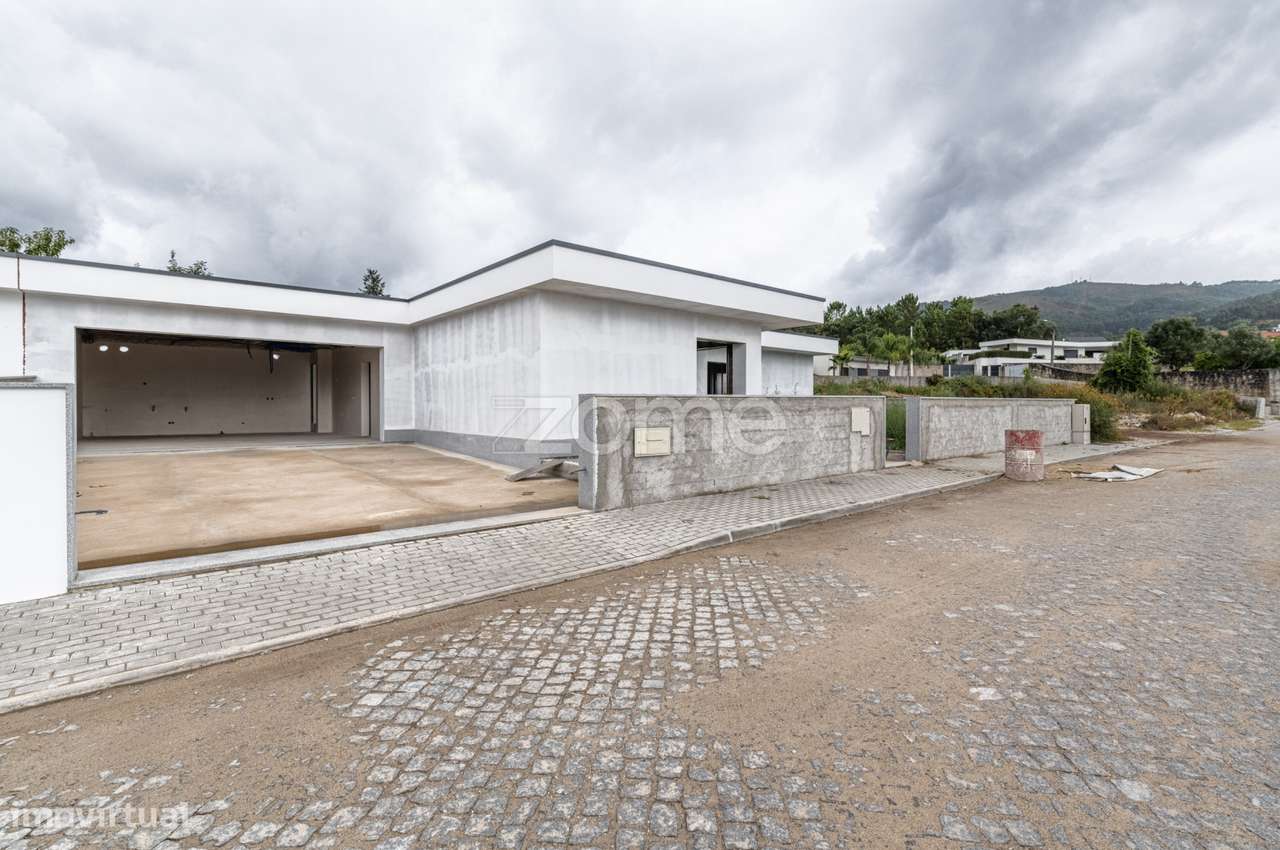 Moradia Individual T3 em Amares, Braga - Grande imagem: 2/56