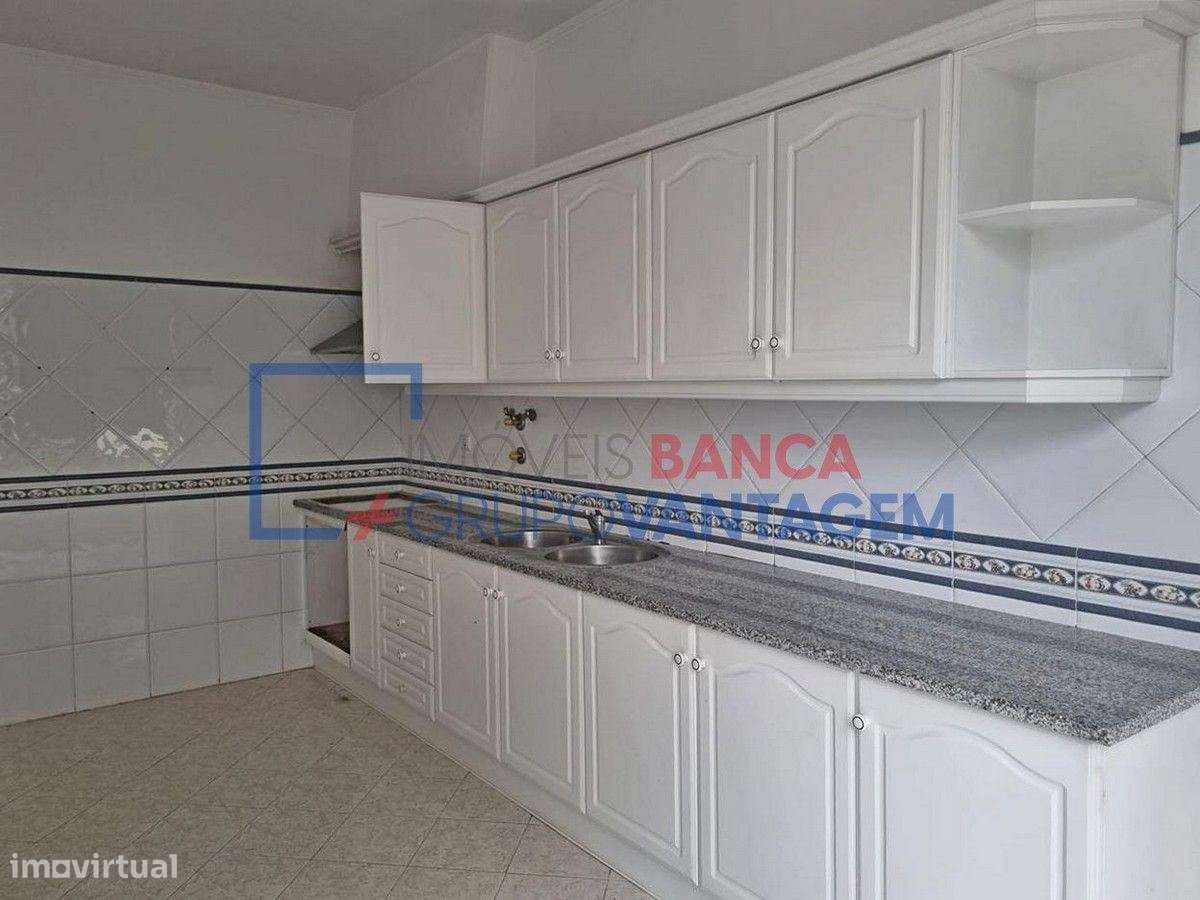 APARTAMENTO T3 SANTARÉM - Grande imagem: 4/12