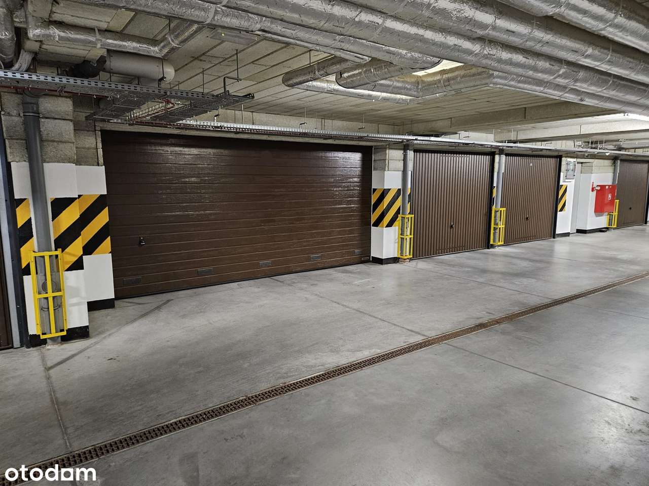 Duży garaż na 2 auta 30m2 Nowa Wygoda - 42 Pułku Piechoty - Pełny obrazek: 2/3