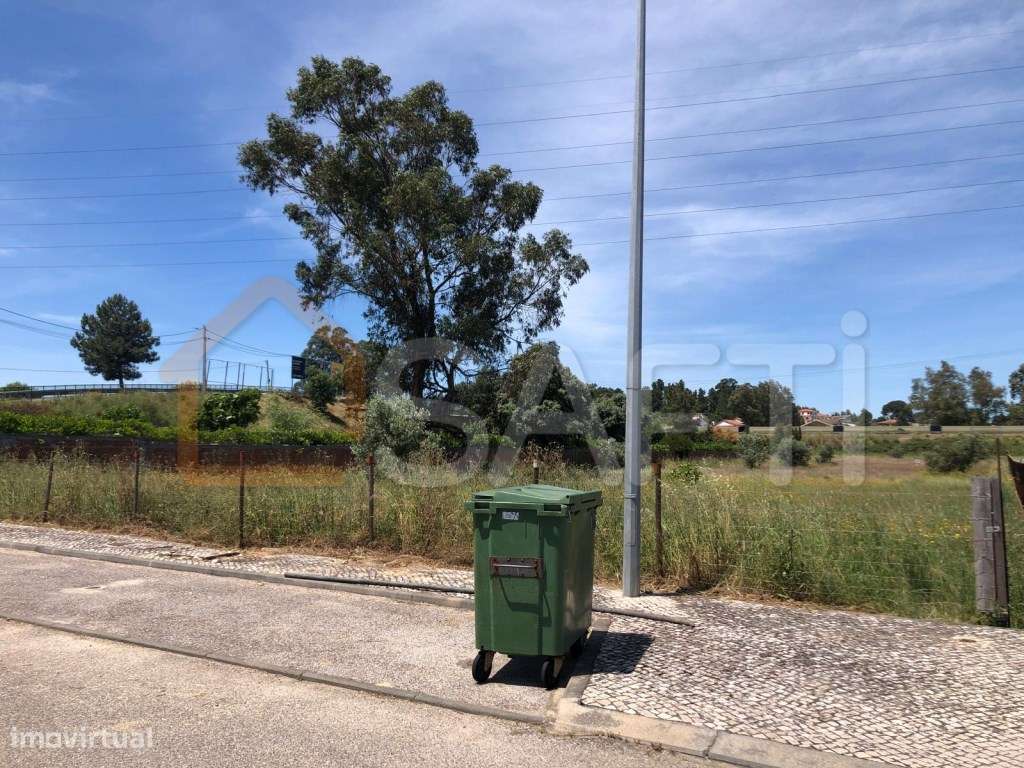 Terreno urbano com 2970 m2, em Nossa Senhora de Fátima, Entroncamen... - Grande imagem: 4/11