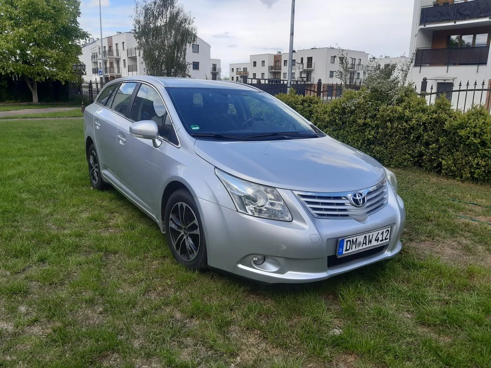 Toyota Avensis III 2.0 D-4D Premium 2009