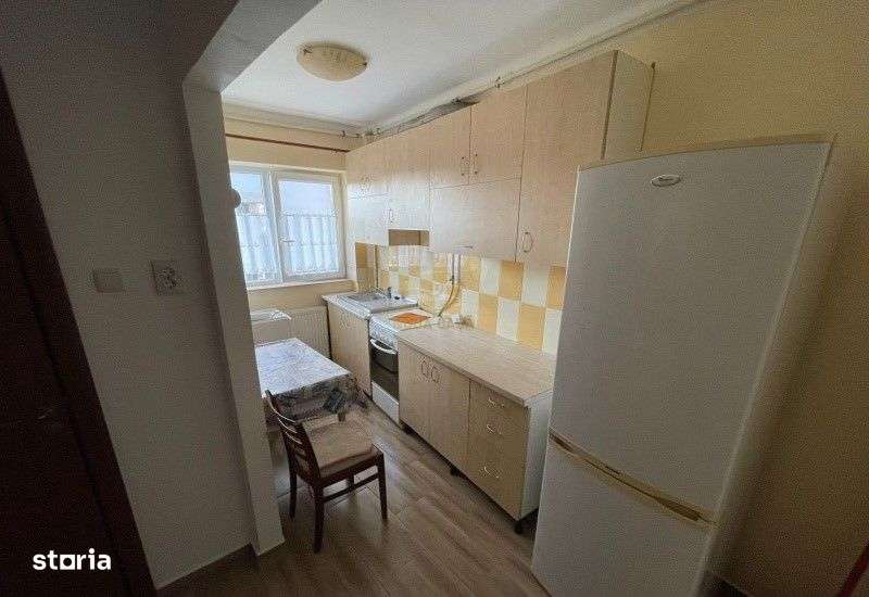 Inchiriez Apartament Centra Satu Mare/Etaj Intermediar/Loc de Parcare - Imagine principală: 3/7