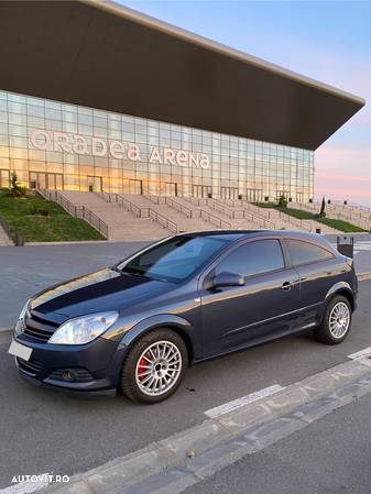 Opel Astra GTC 1.7 CDTI DPF (119g) Sport - 2