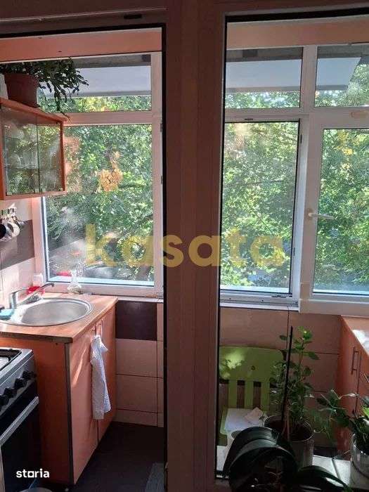 2 camere Aviatiei | ETAJ INTERMEDIAR | INSTALATII SCHIMBATE - Imagine principală: 5/8