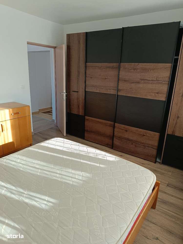 Apartament 4 camere etaj 1 , C.Moldovei-7