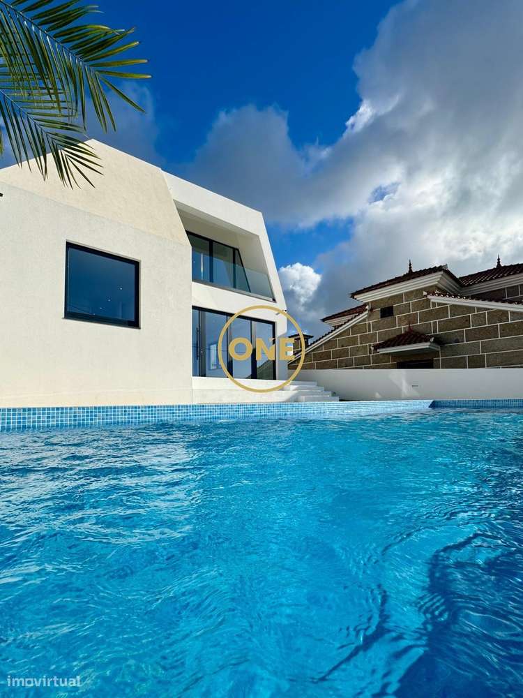 Moradia NOVA T3+1 | 330 m2 | Piscina | PRAIA | Francelos-48