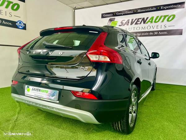 Volvo V40 Cross Country 2.0 D2 Momentum - 4