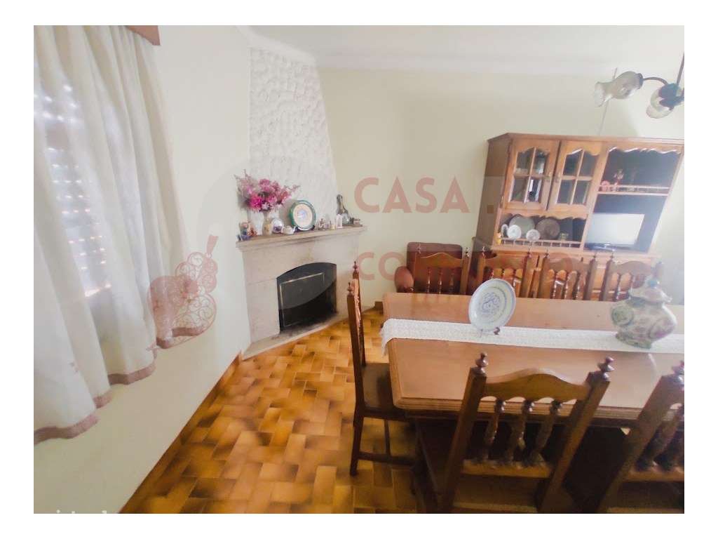 Moradia M4 pronta a habitar com terreno.-6