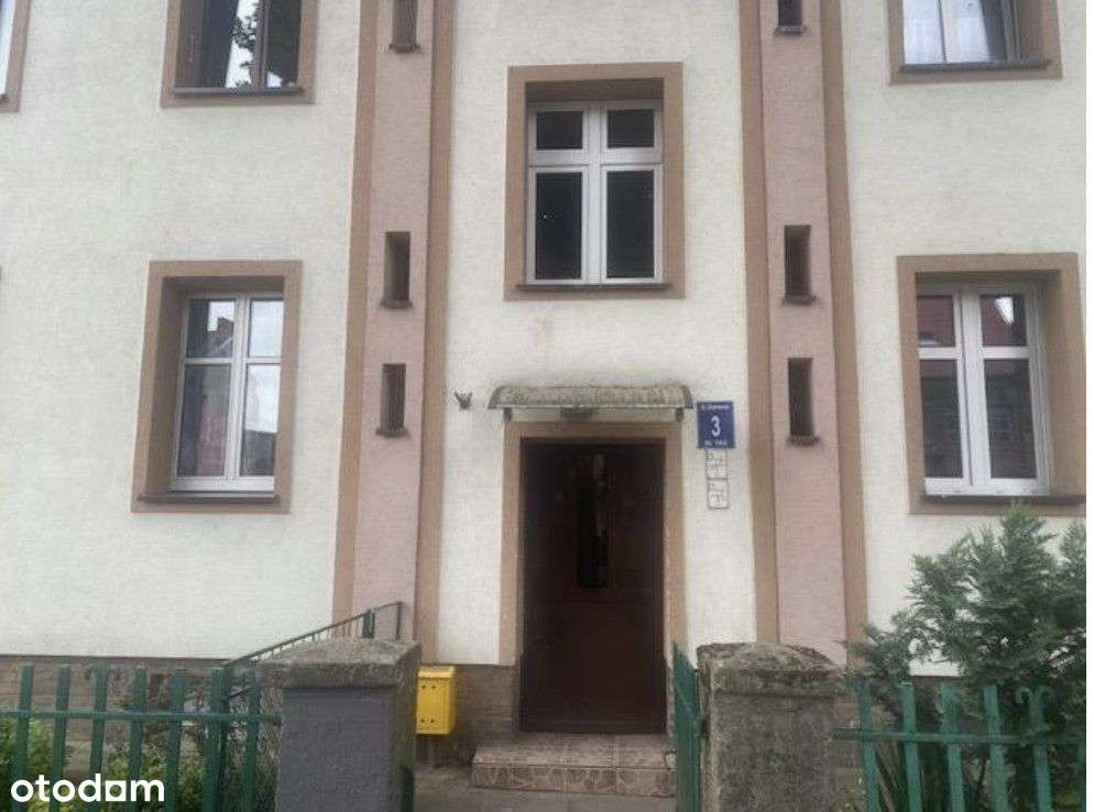 3-pokojowe mieszkanie w centrum-8